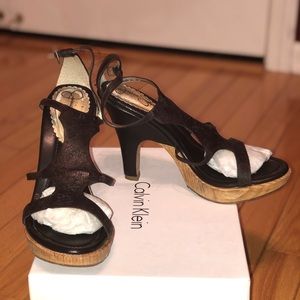 Women’s shoes